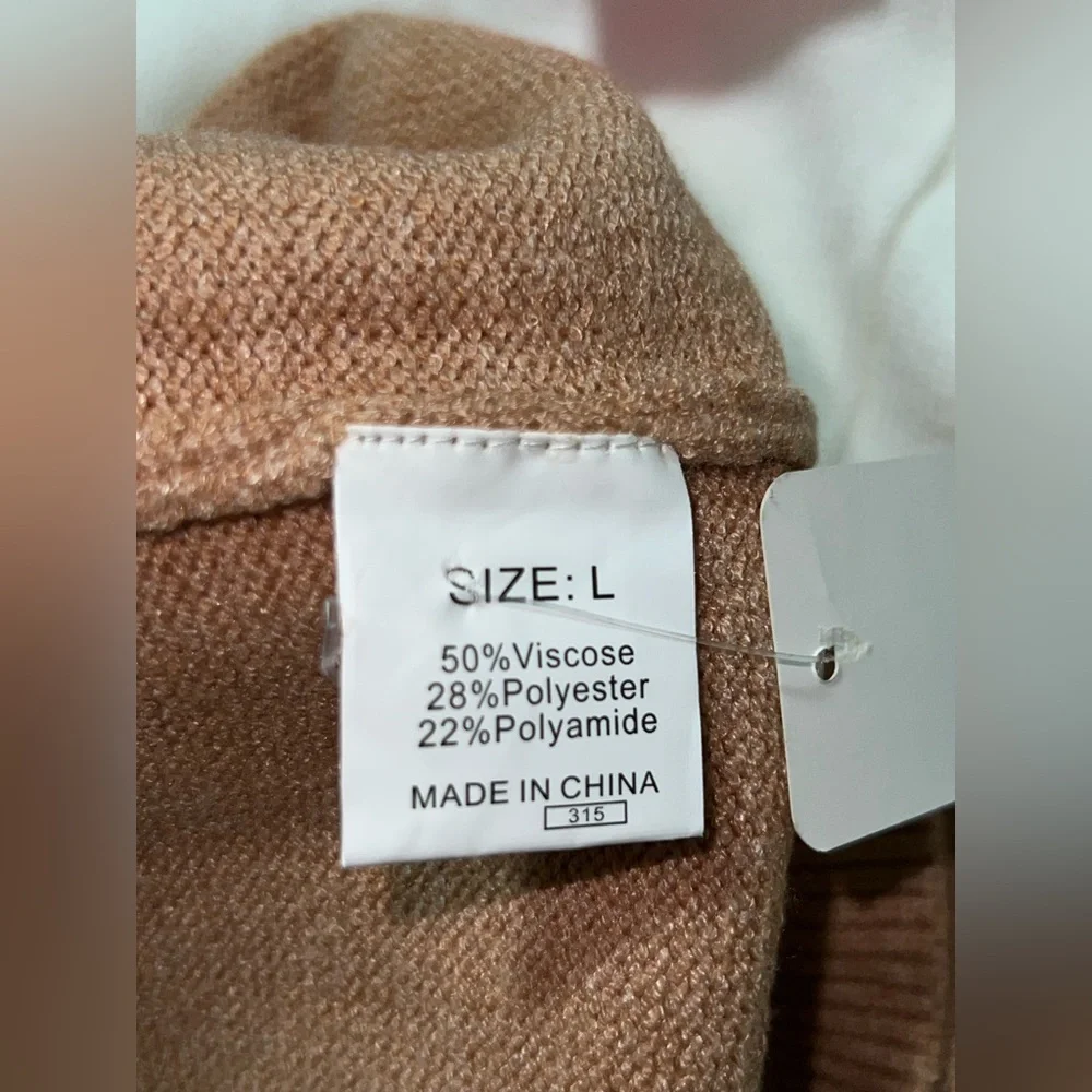 Sweater - Picture 5 of 6